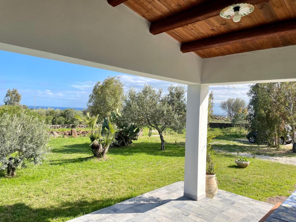 Casa Vacanze Gollei, Орозеи Экстерьер фото